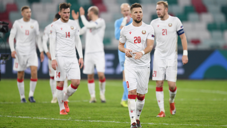 Футбол что сейчас идет