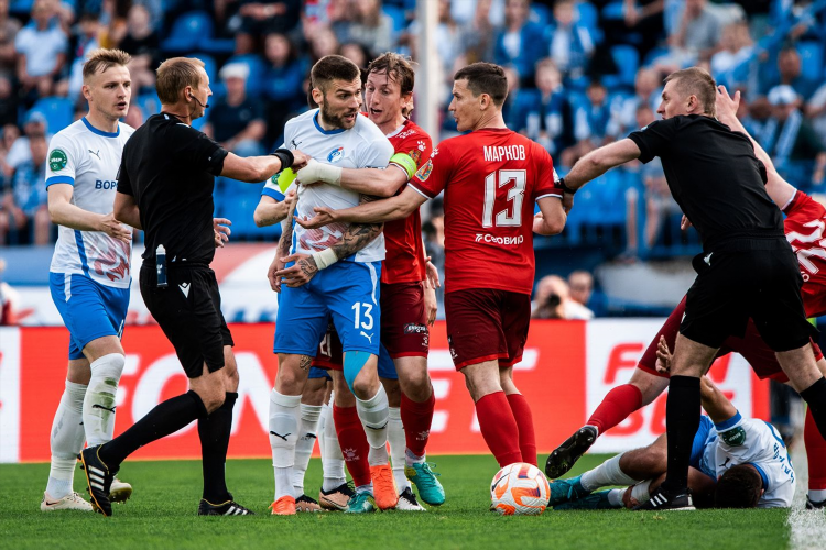 Футбол кто сегодня выиграл