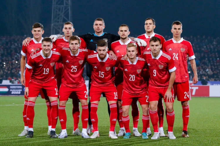 Какой сейчас чемпионат по футболу