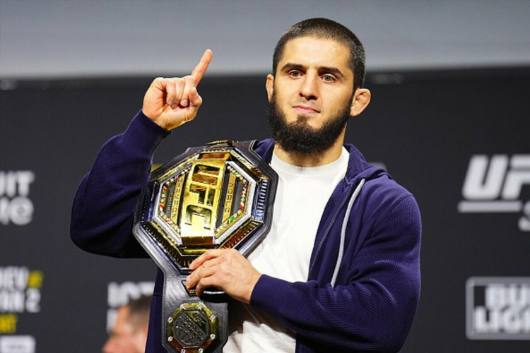 Первый двойной чемпион ufc